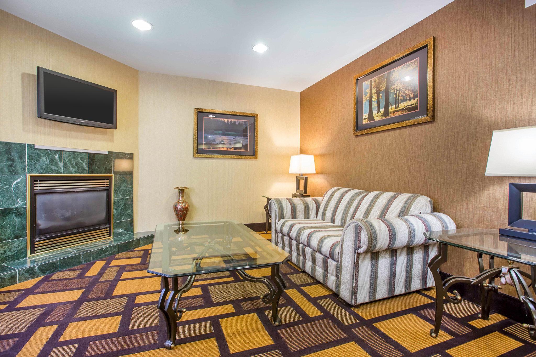 Quality Inn & Suites Weed Luaran gambar